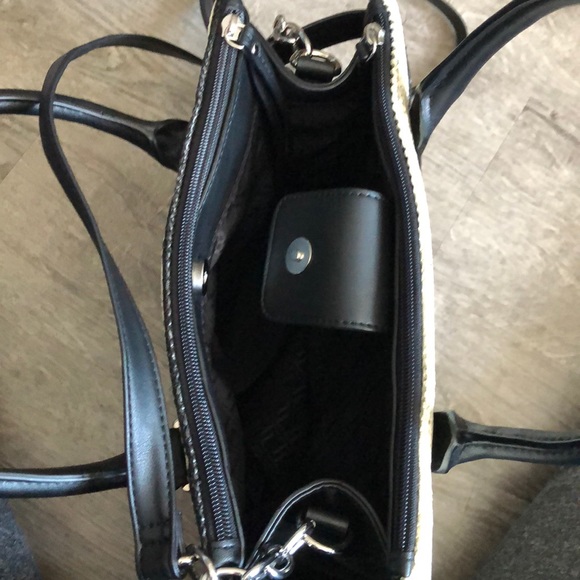 Purse - Picture 5 of 8